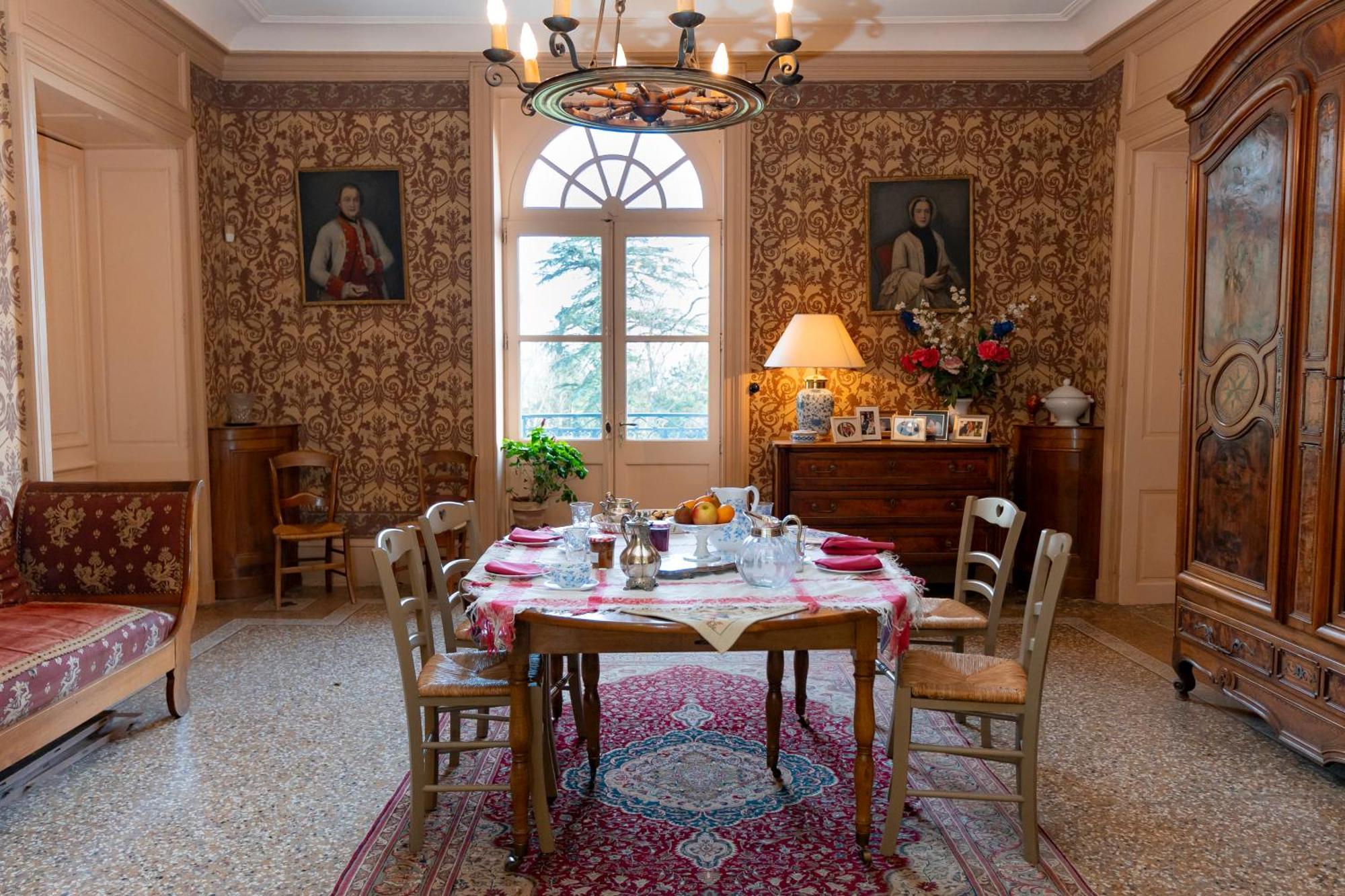 Domaine De Montclair Bed & Breakfast Pommiers  Exterior photo